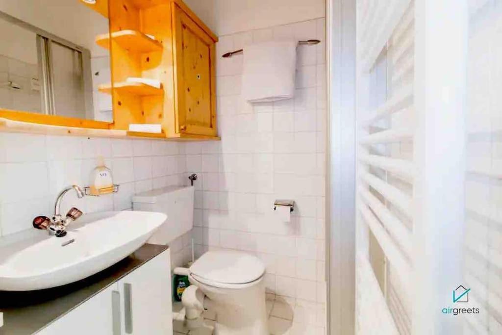 Retro Chic - Charming Apartment Near Augarten เวียนนา ภายนอก รูปภาพ